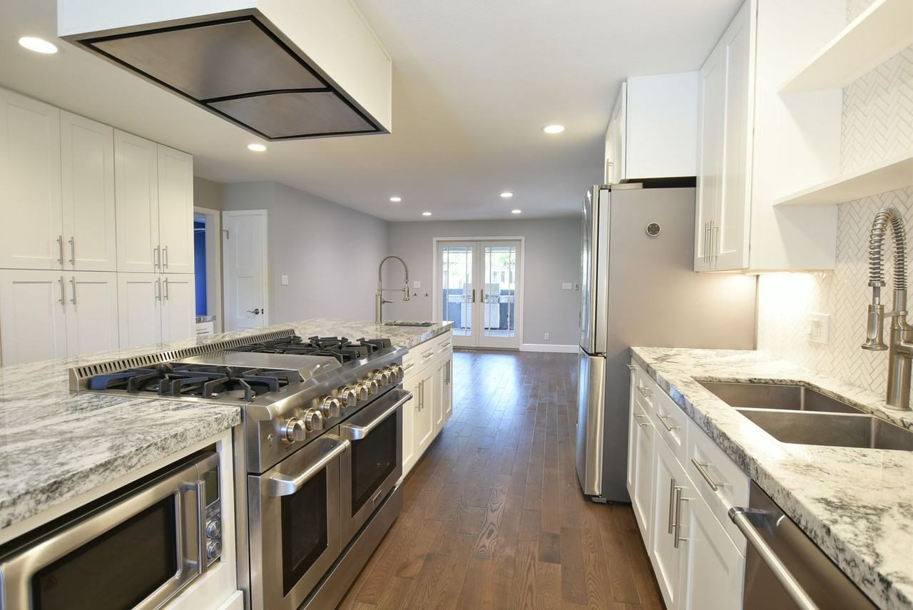 1396 Carrie Lee Way - Photo 2 of 16