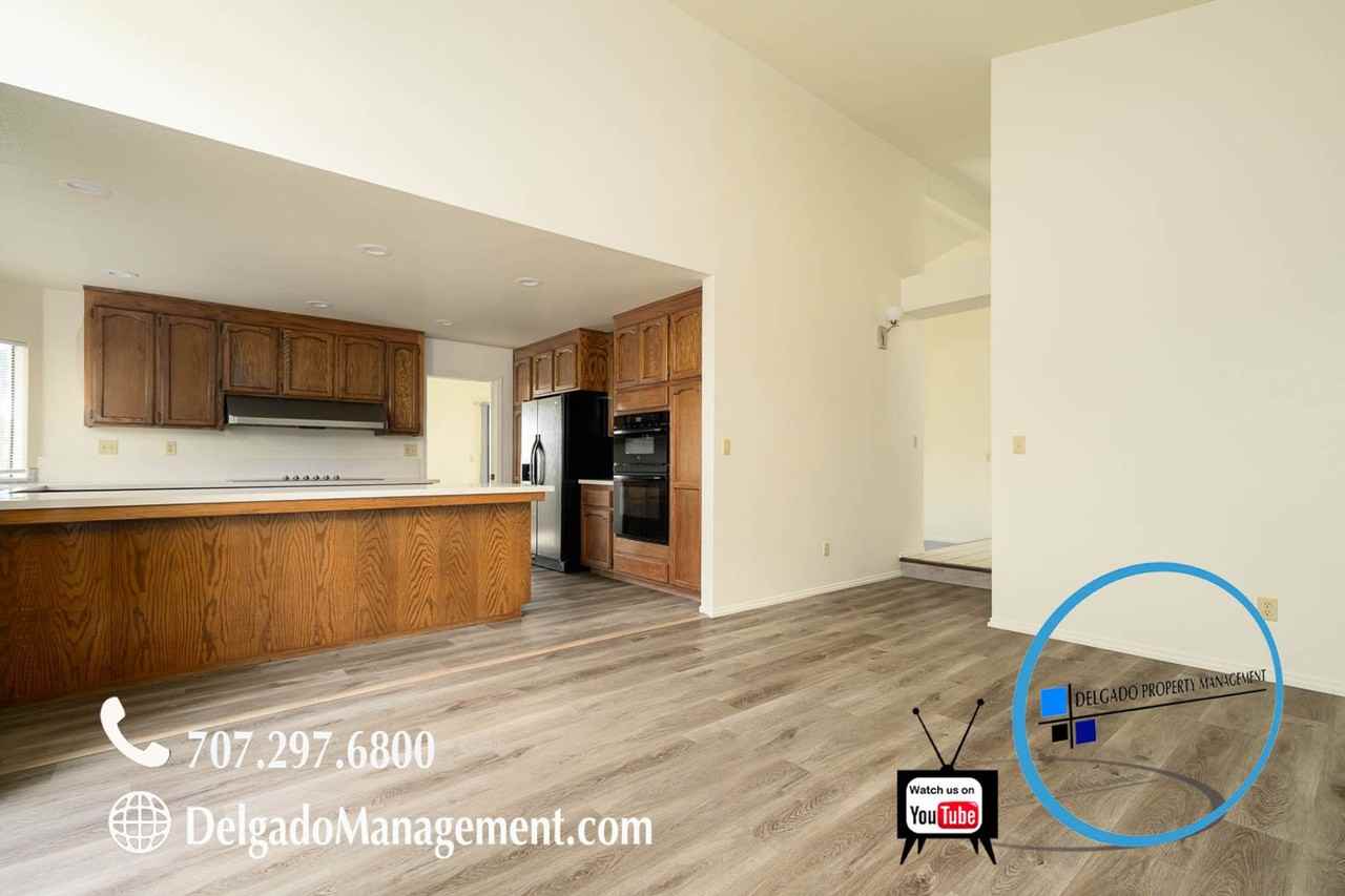 101 Winter Harbor Pl - Photo 6 of 33