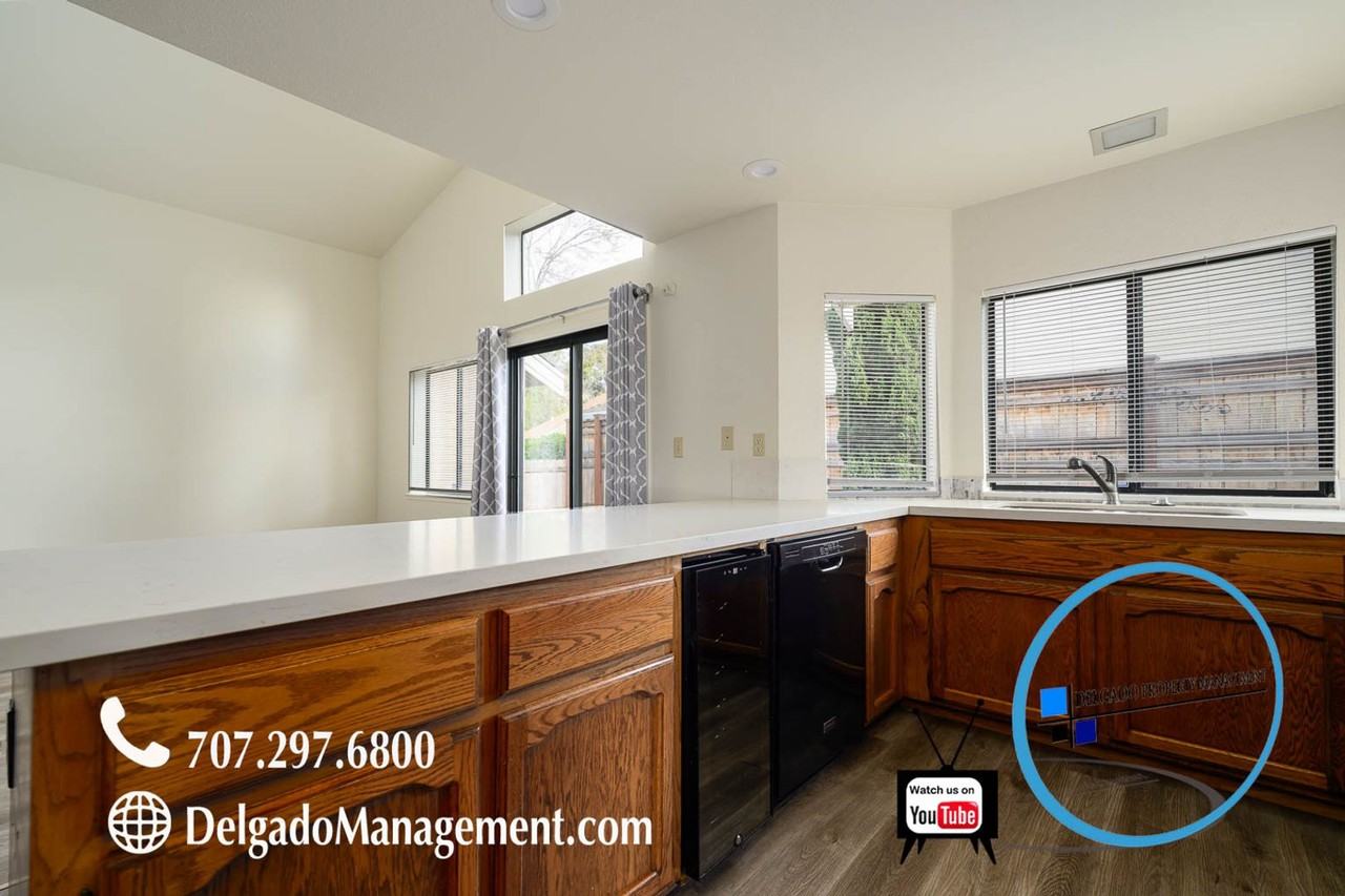 101 Winter Harbor Pl - Photo 7 of 33