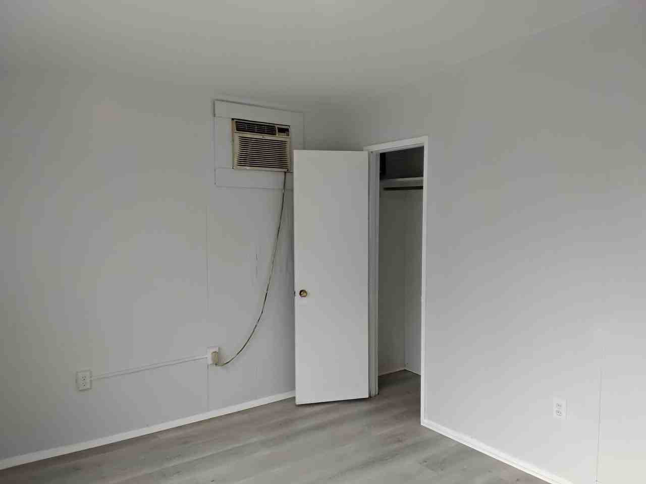 4633 Bethume Dr - Photo 7 of 14