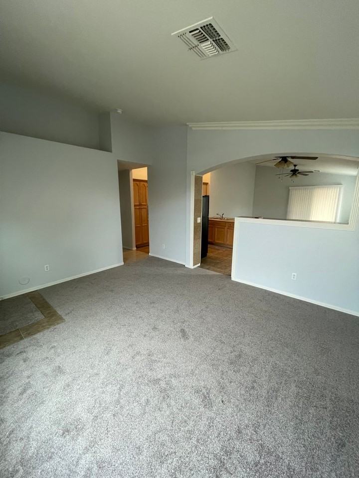 25645 W Dunlap Rd - Photo 7 of 30