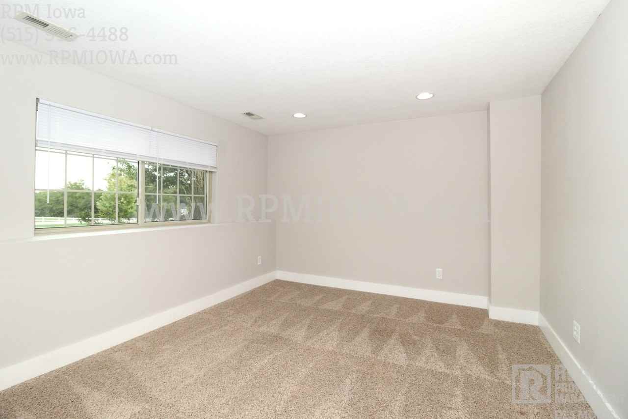 3600 Se Glenstone Dr #803 - Photo 3 of 23