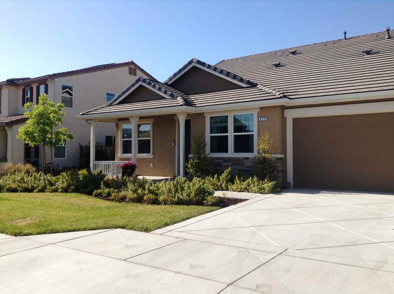 925 Fulton Way - Photo 2 of 20