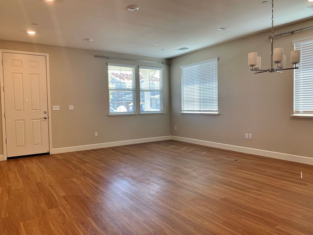 925 Fulton Way - Photo 4 of 20