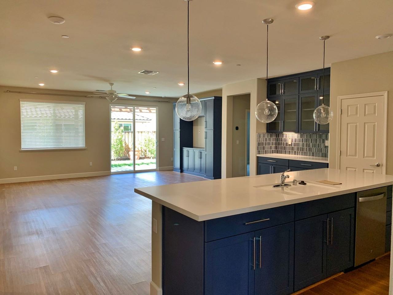 925 Fulton Way - Photo 5 of 20