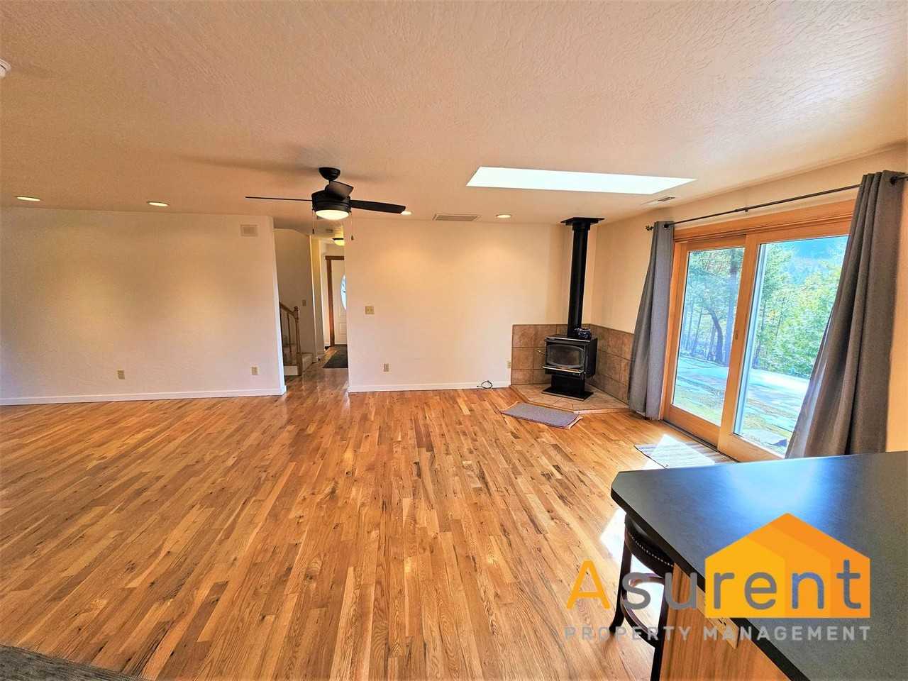 2602 Zemke Rd - Photo 4 of 20