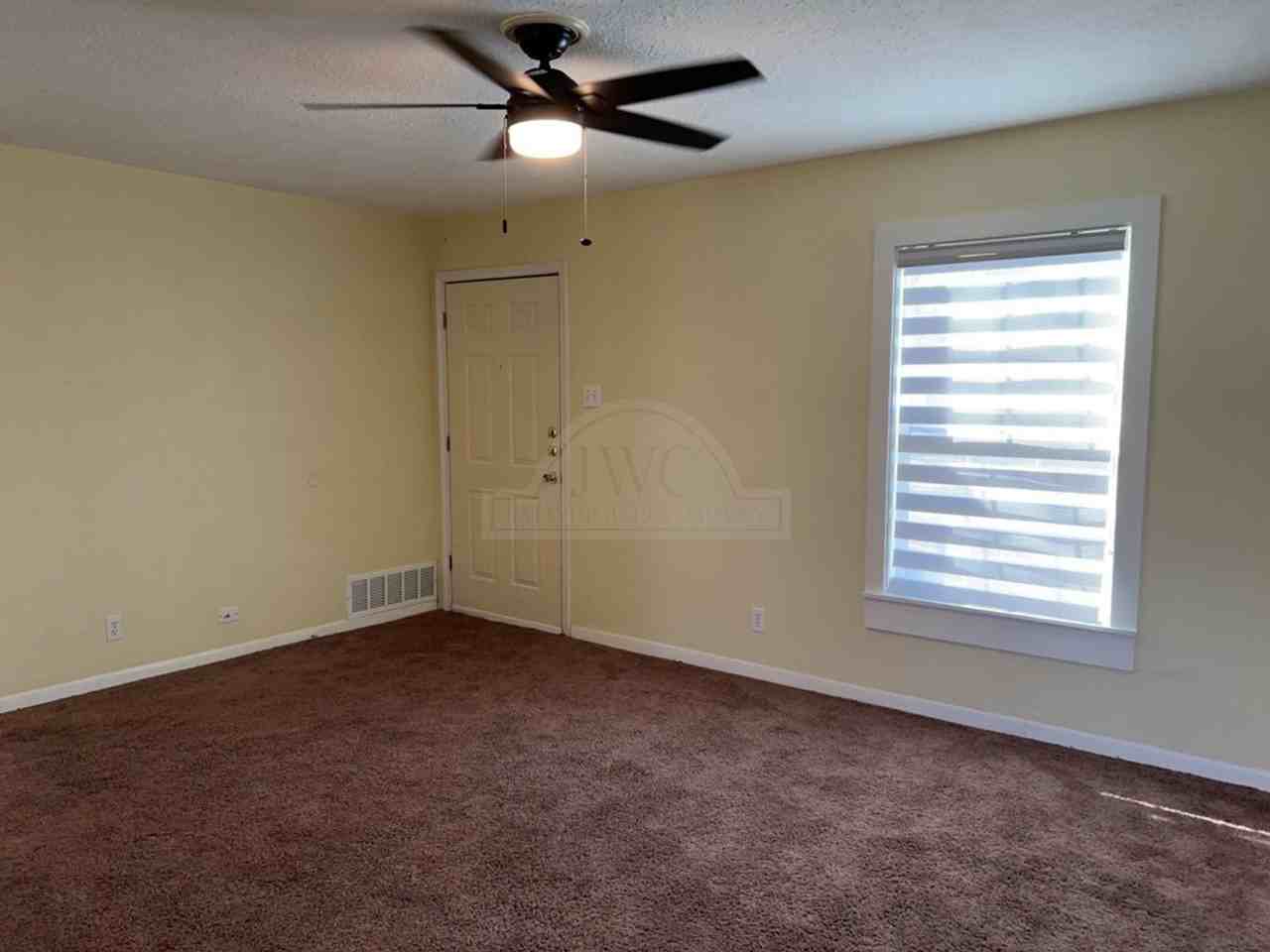 515 Kern Rd - Photo 5 of 15