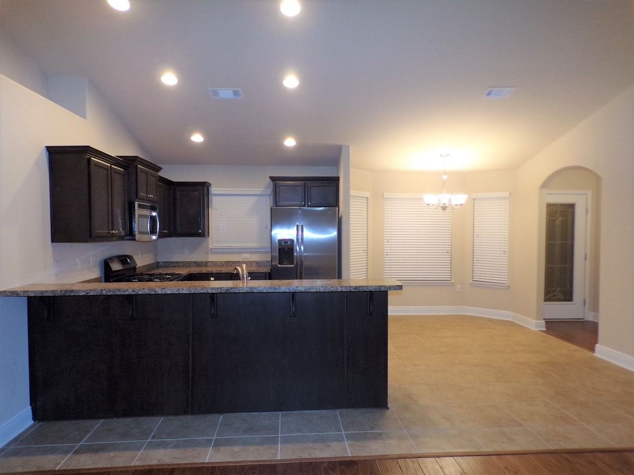 5805 Maggie Rose Cir - Photo 2 of 17