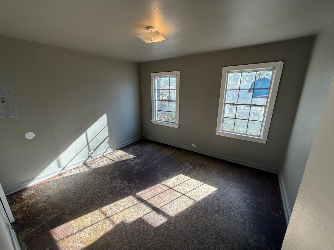 1838 Lyons St - Photo 6 of 15