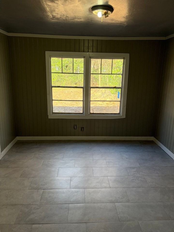 1838 Lyons St - Photo 7 of 15