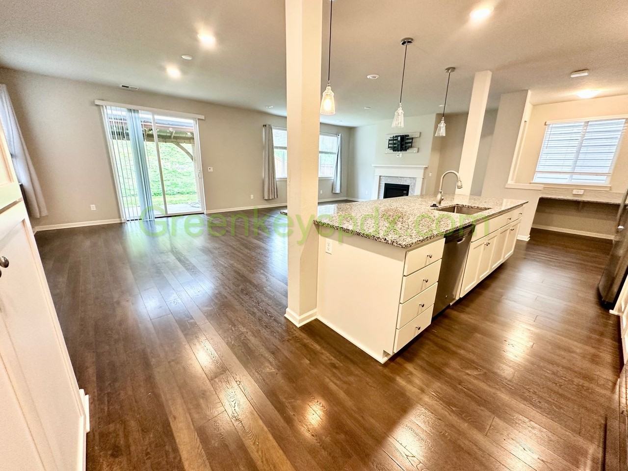 23119 Ne Sockeye St - Photo 3 of 33