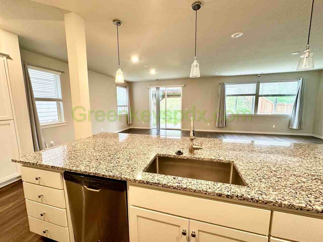 23119 Ne Sockeye St - Photo 6 of 33