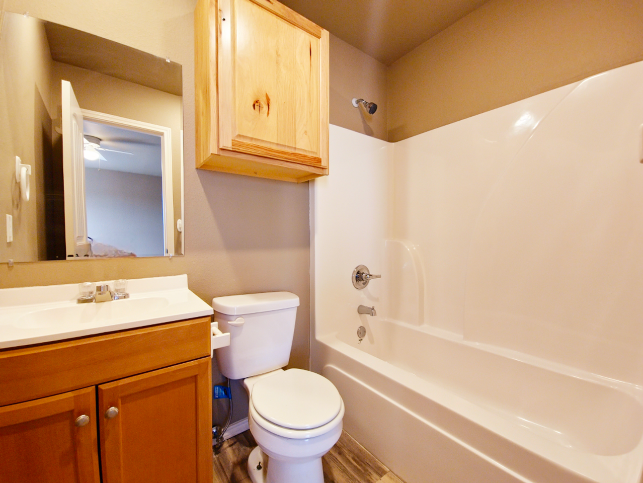 2226 E Main St - Photo 5 of 9