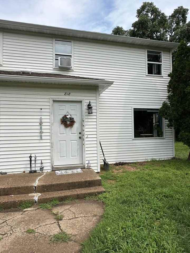 818/820 Platt Street Apartments - Eau Claire WI | Zumper