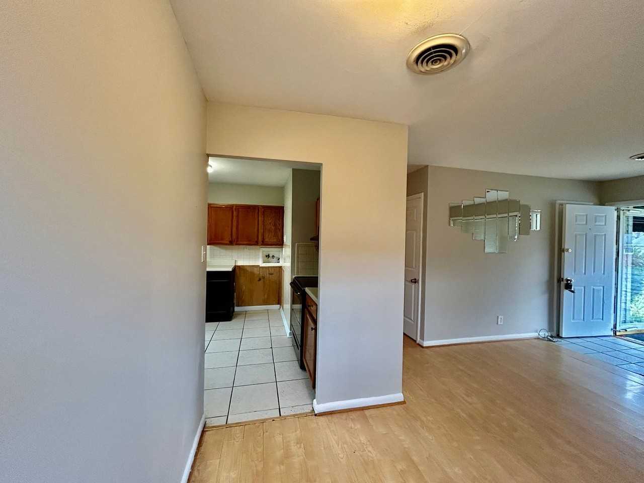 420 Tibbs Ln - Photo 3 of 15