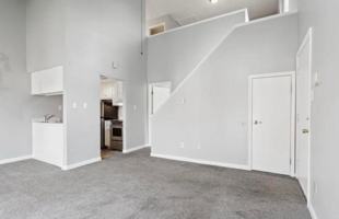 featured image of 103 Hampton Club Dr #4