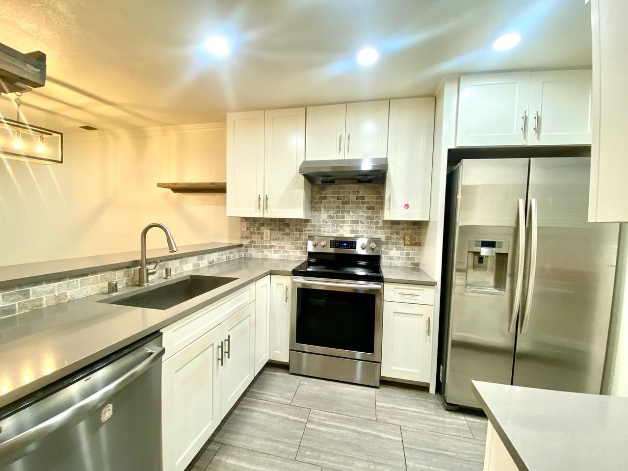 4213 Sheldon Cir - Photo 5 of 31