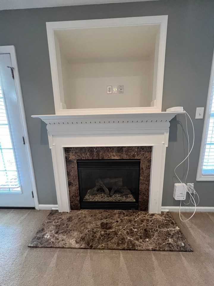 121 Middle Ct - Photo 4 of 29