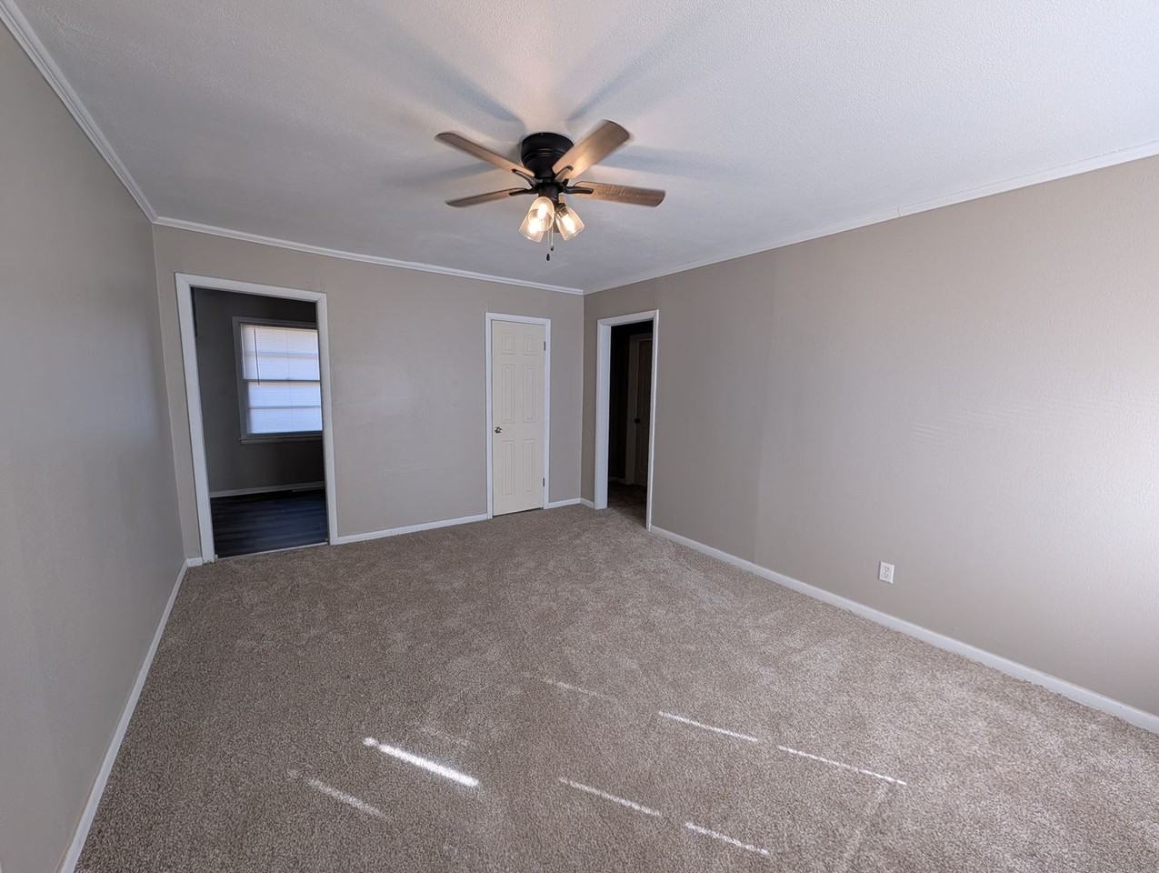 55 Bryan St - Photo 2 of 11