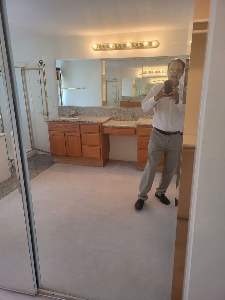 5049 Pine Lake Ct - Photo 5 of 50