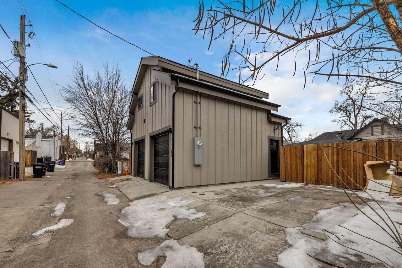 Winona Ct - Photo 2 of 9