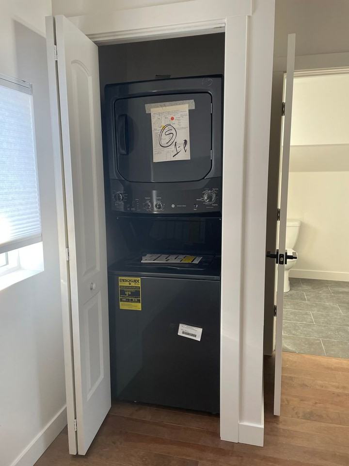 Winona Ct - Photo 5 of 9