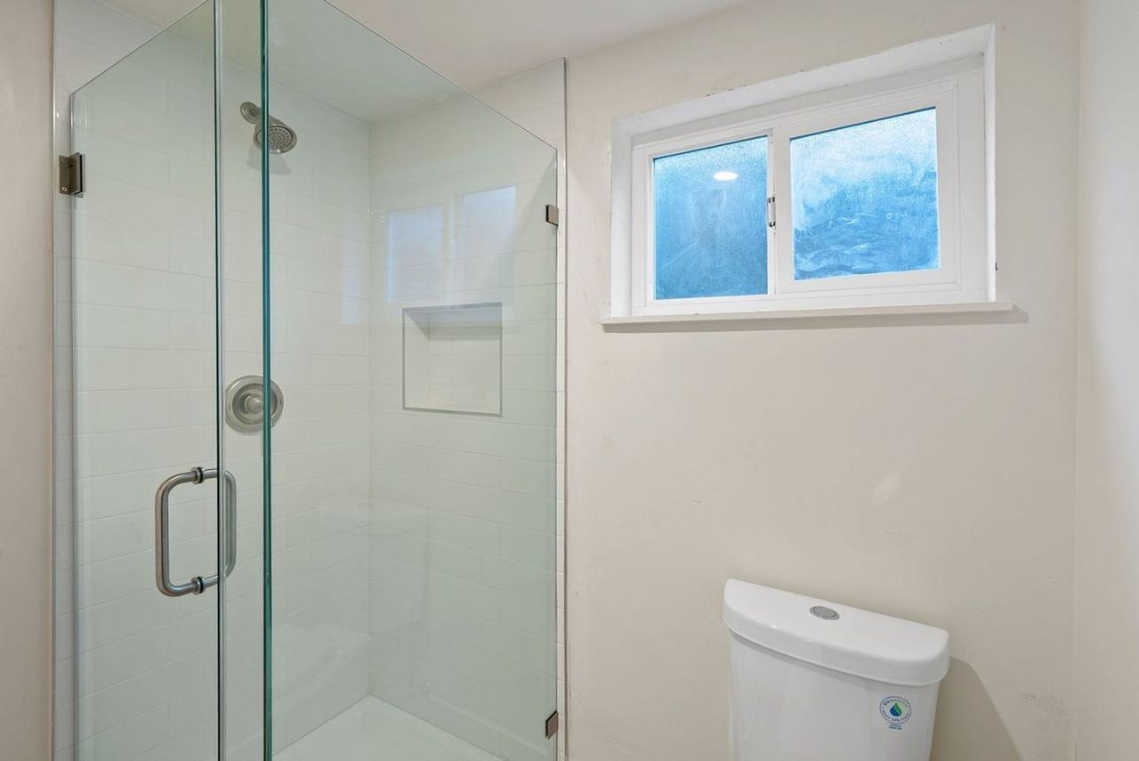 1622 Palm St - Photo 6 of 11