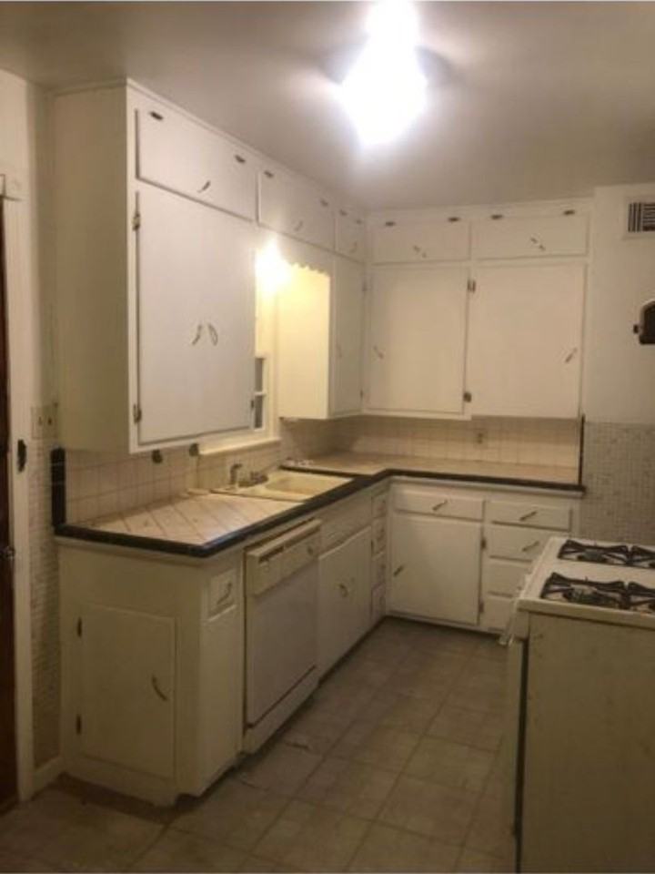 2207 Nw Williams Ave - Photo 3 of 3