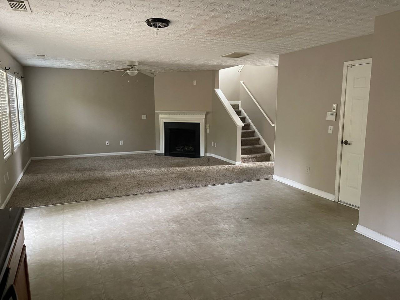 5549 Sable Way - Photo 6 of 14