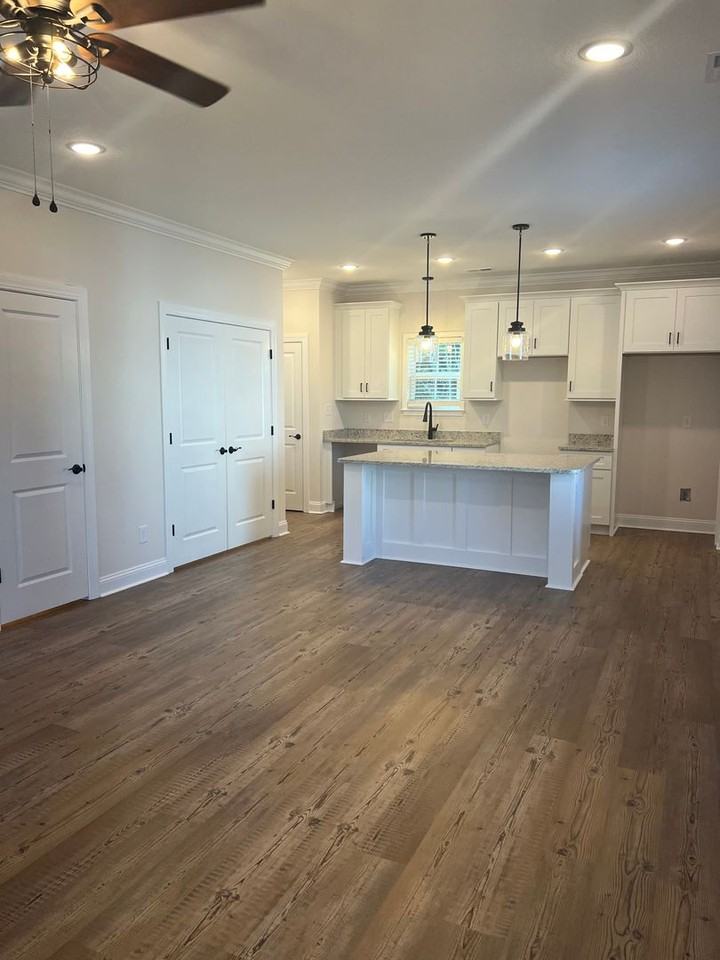 116 116 Charlton Court - Photo 4 of 19