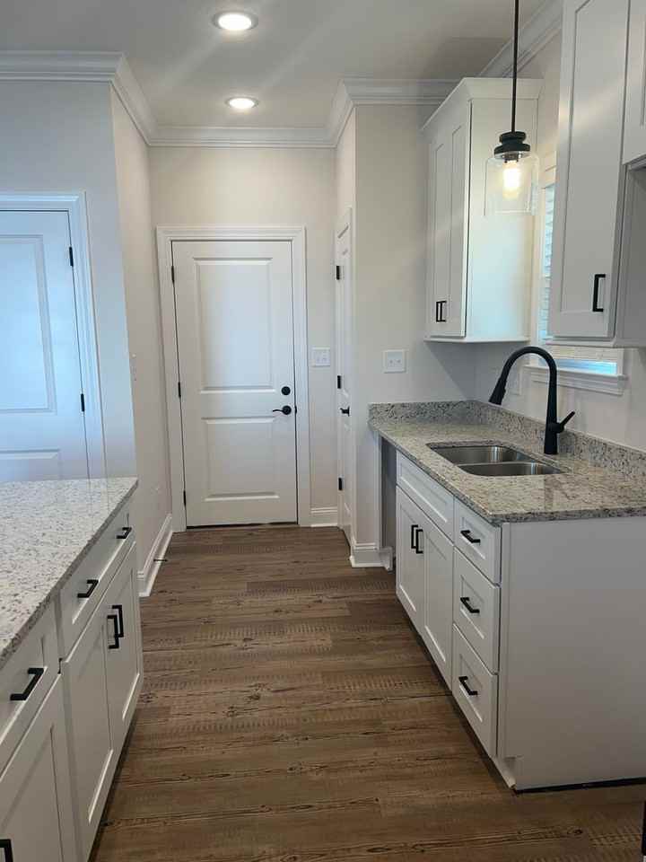 116 116 Charlton Court - Photo 6 of 19