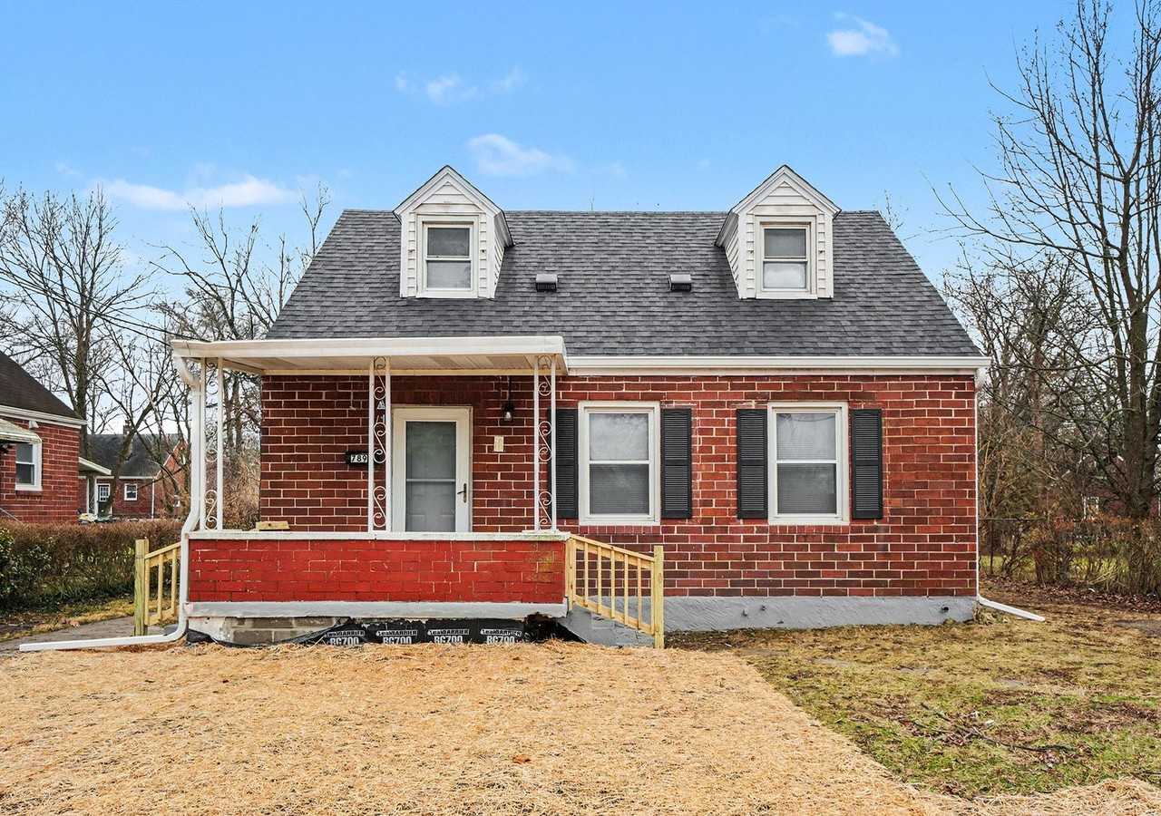 789 Matthews Dr - Photo 2 of 23