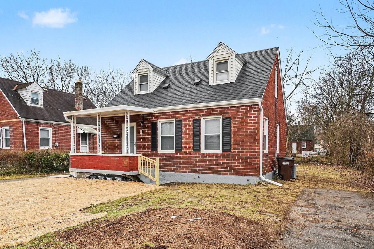 789 Matthews Dr - Photo 3 of 23