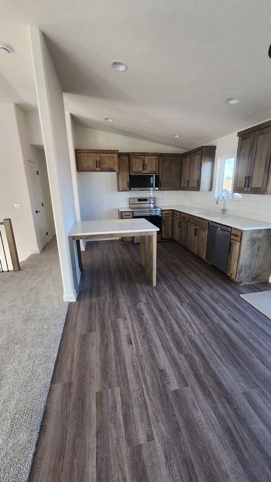 21504 Arabian Rd - Photo 4 of 17