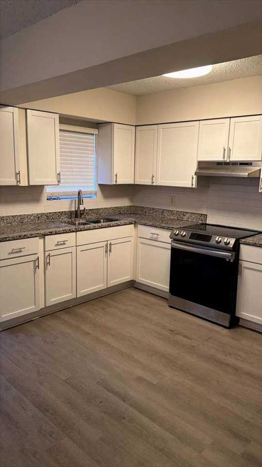 Heritage Oaks @ Navco - Photo 5 of 9