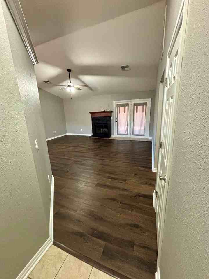 4402 Sw Hickory Ln - Photo 3 of 29