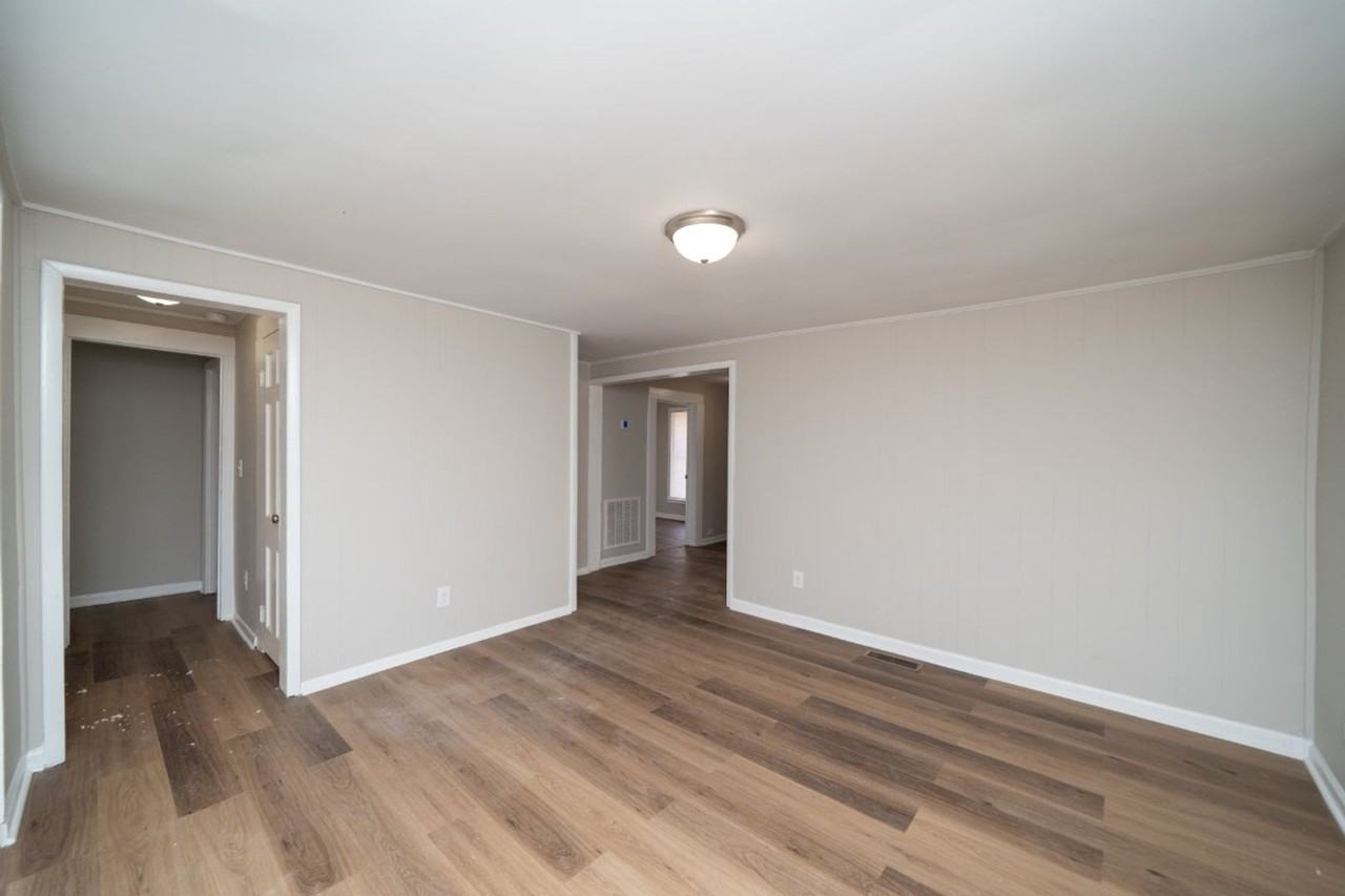 79 Grace Hill Ln - Photo 5 of 21