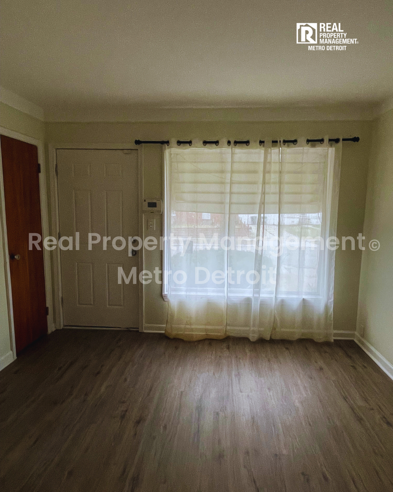 7822 Forrer St - Photo 3 of 13