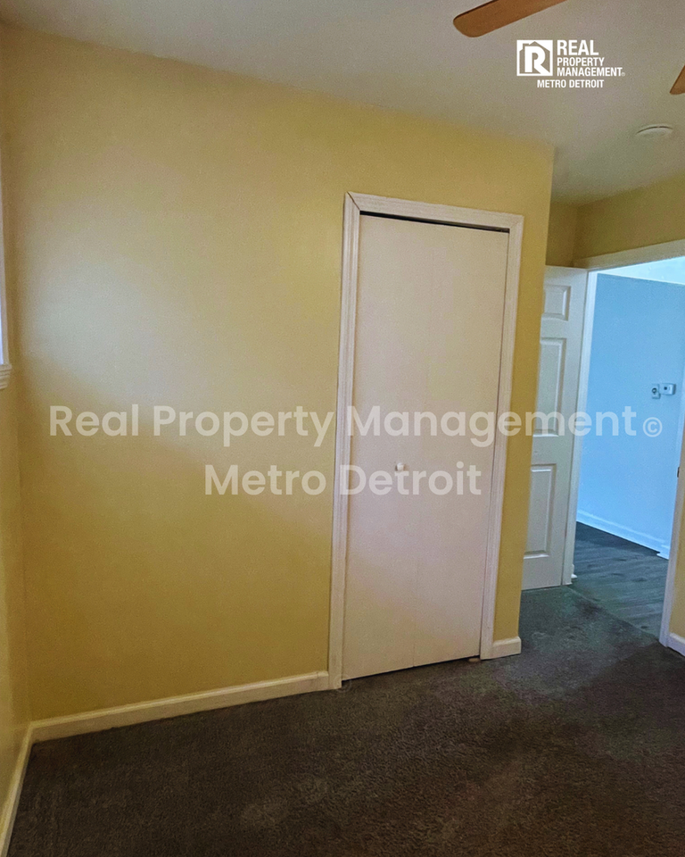 7822 Forrer St - Photo 6 of 13