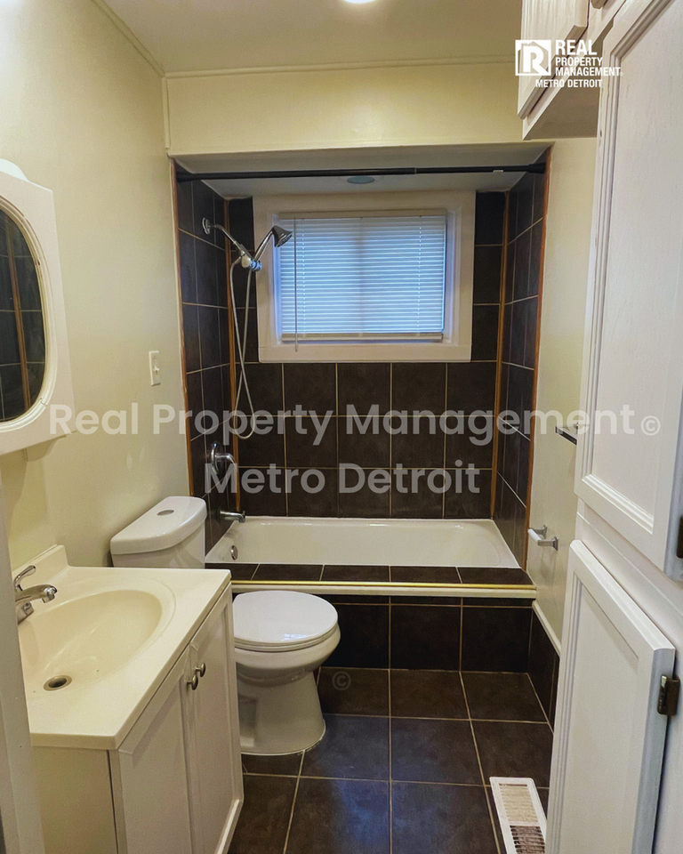 7822 Forrer St - Photo 7 of 13