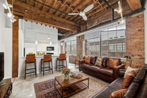 featured image of 3307 Scranton Rd