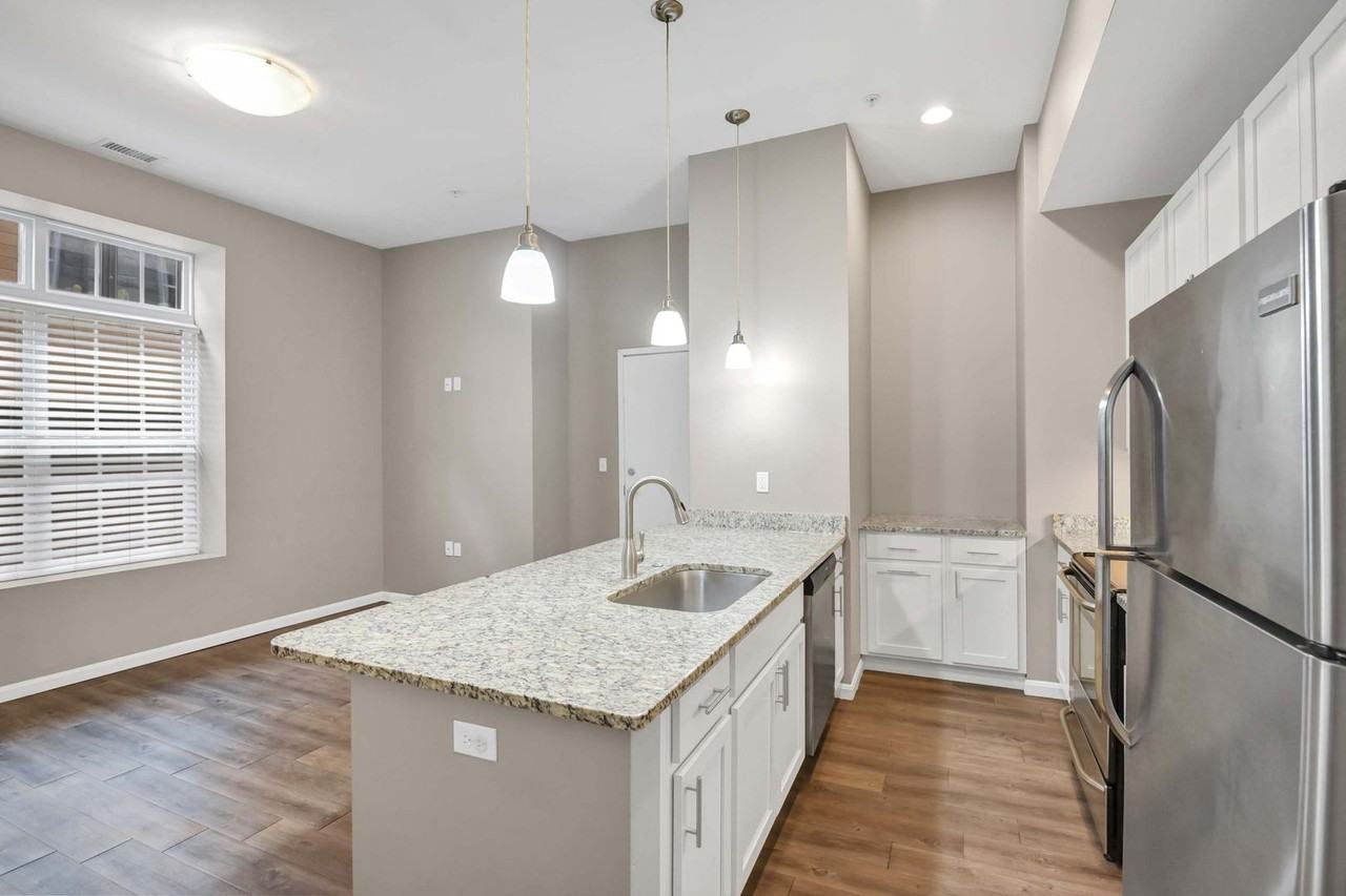 2097 Columbus Rd - Photo 6 of 19