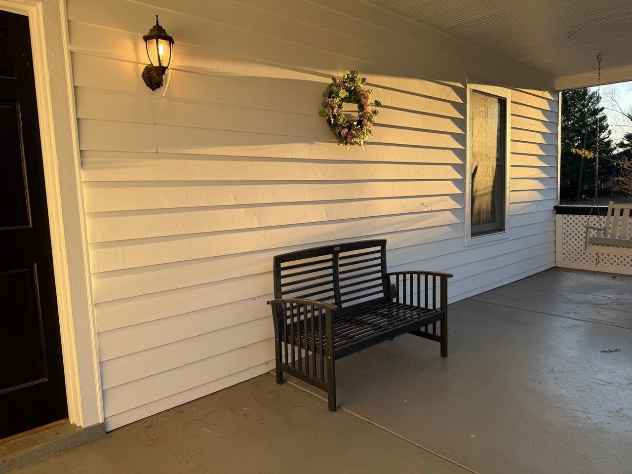 5826 Railroad Ave - Photo 6 of 36