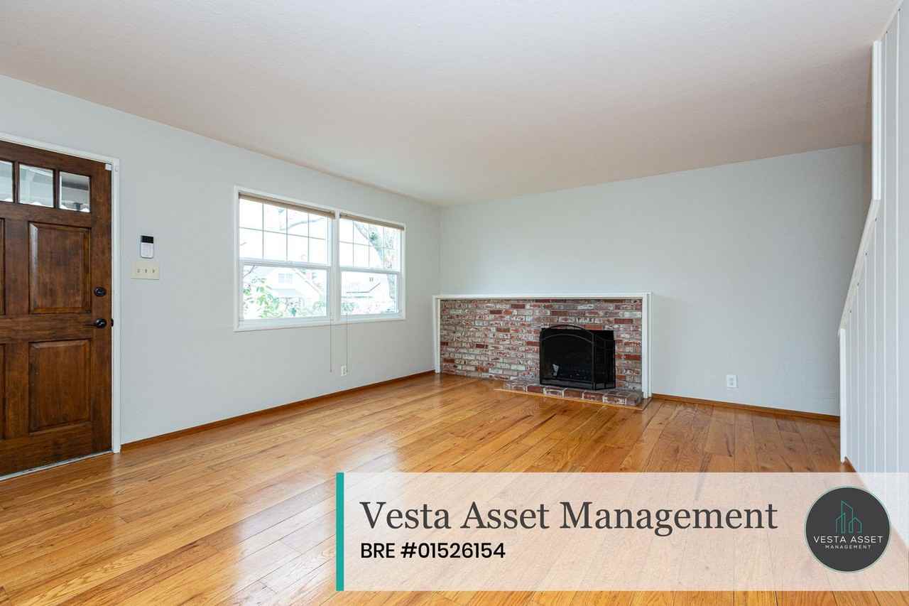 1274 Shakespeare Dr - Photo 4 of 29