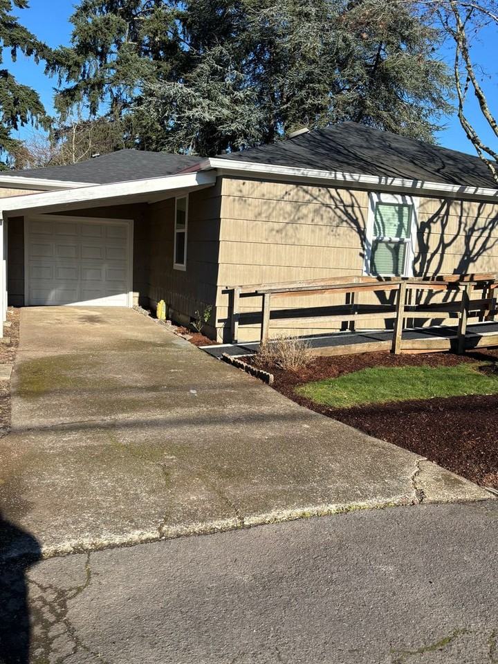 3131 Chester Ave Ne - Photo 2 of 17