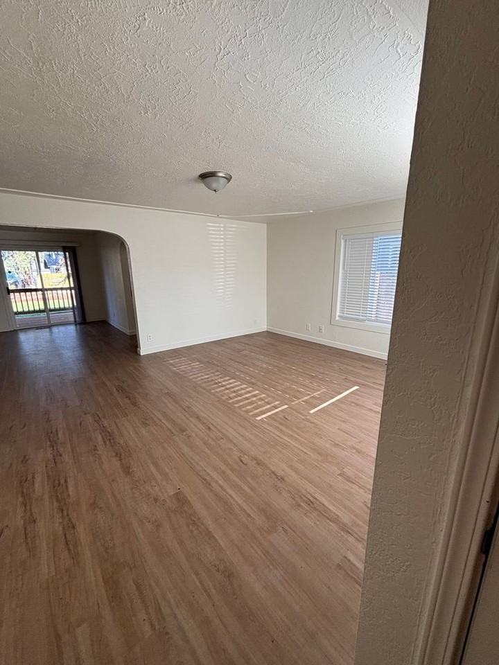 3131 Chester Ave Ne - Photo 4 of 17