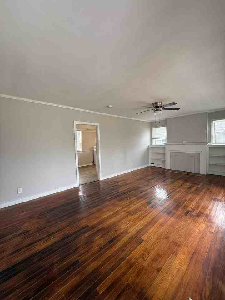 204 Gary Ave - Photo 4 of 14