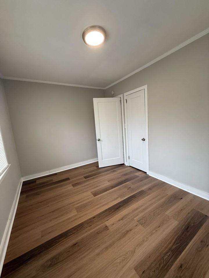 204 Gary Ave - Photo 7 of 14