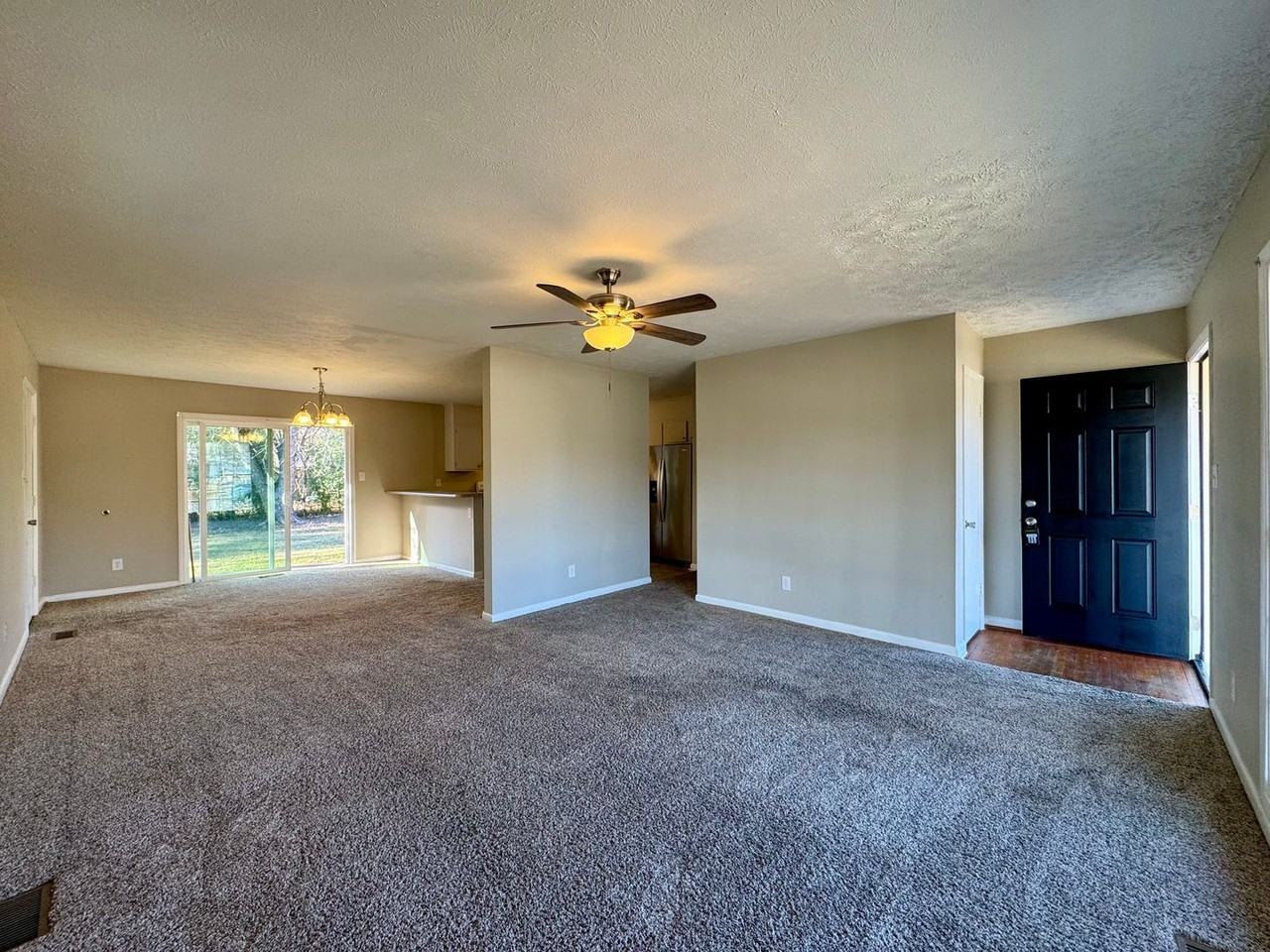 622 Glensford Dr - Photo 3 of 22