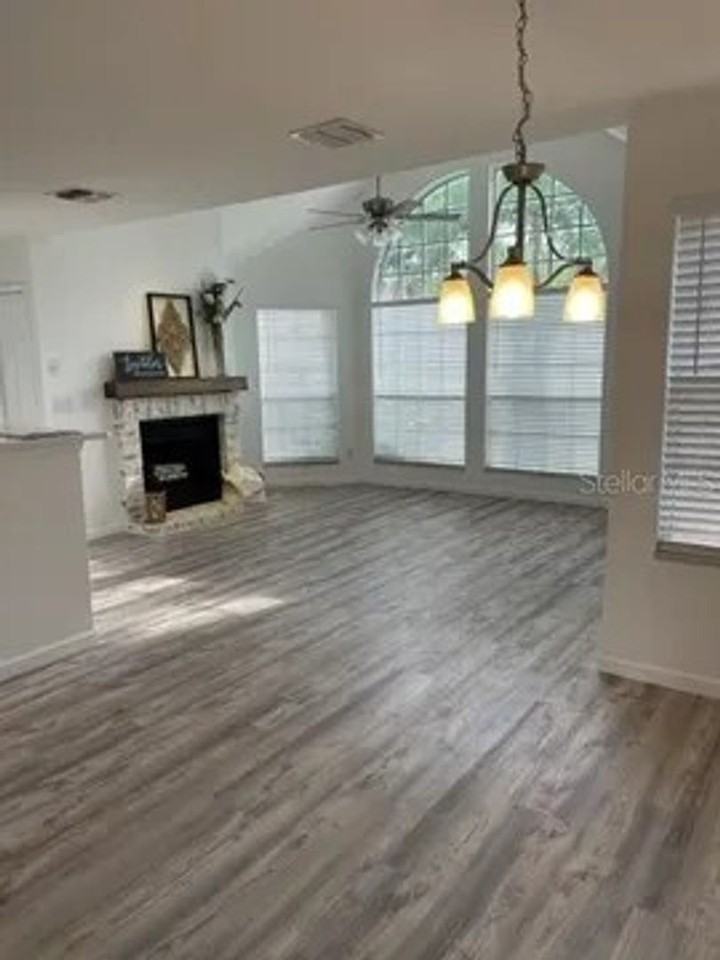 615 Richland Ct #67 - Photo 3 of 19